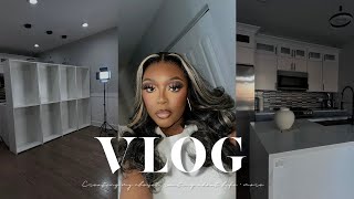 IT'S BEEN 1 MONTH | GETTING BACK TO THE GYM , DECORATING MY BEAUTY ROOM, I THINK I FAILED + MORE