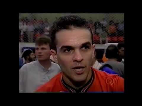 CARLOS BARBOSA 5 X 1 ULBRA   FINAL BRASILEIRO FUTSAL 2001 JOGADORES FININHO E INDIO