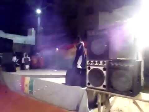 Magnifique ! Il Chauffe le public en un temps record !