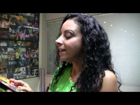 Cristina Mel talks about her new CD, Clube da Cristina Mel.