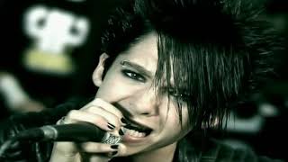 zu DURCH DEN MONSUN jetzt Video ansehen DURCH DEN MONSUN jetzt Video ansehen