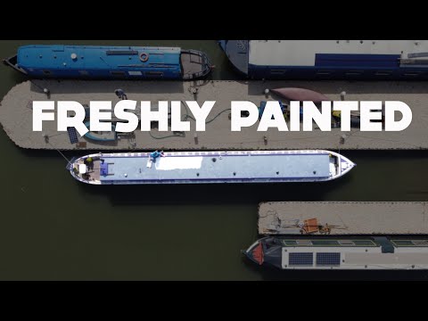 What It's Actually Like to PAINT Narrowboat Roof OUTSIDE