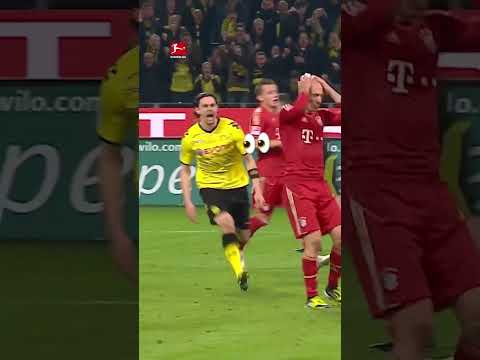 Most MEMORABLE Penalty Ever?! 🤯 Robben & Subotic