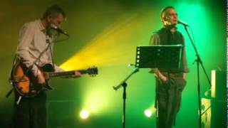 And the radio plays - Giovanni Lindo Ferretti suona CSI