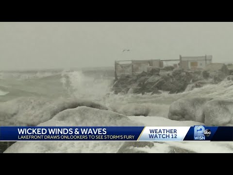 Lake Michigan's wicked waves draw onlookers