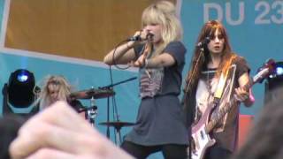 PLASTISCINES - Camera (06-08-2010, Live au Festival Indétendances, Paris)