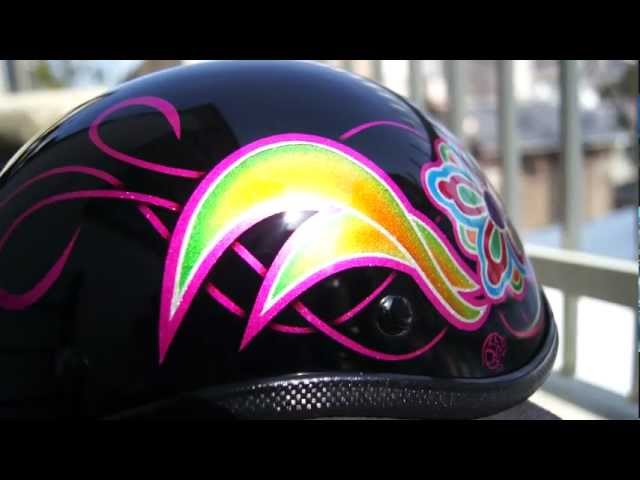 カスタムペイント　ダックテールヘルメット　花柄