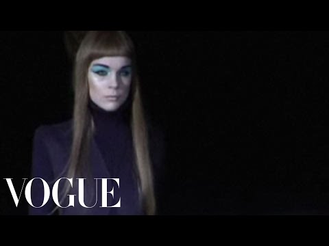 Fashion Show - Alexander McQueen: Fall 2007 Ready-to-Wear