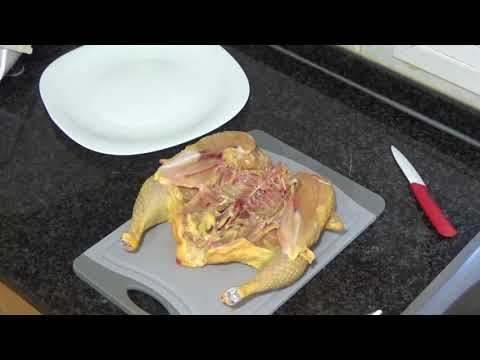 download lagu mp3 mp4 Como Abrir Un Pollo A La Parrilla, download lagu Como Abrir Un Pollo A La Parrilla gratis, unduh video klip Como Abrir Un Pollo A La Parrilla