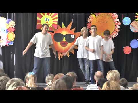 Halenkovice 2022 školní akademie  8 ročník