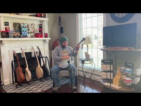 Clawhammer Banjo | Deering Artisan Goodtime Americana Demo