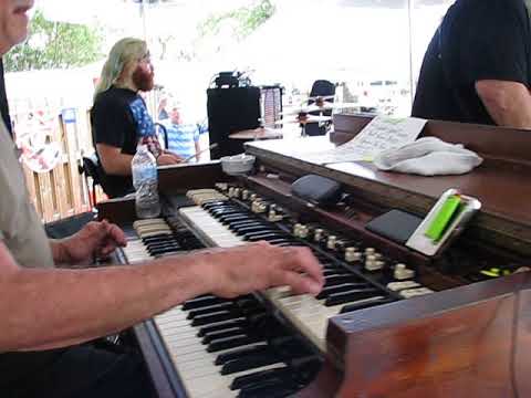 Dennis Torpedo Hammond B3 Organ And Rusty Wright Solo's @ 2018 Myakka River Blues Festival