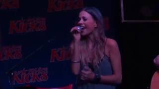 Jana Kramer - Don&#39;t Touch My Radio (live)