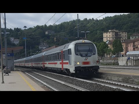 IC 504 Genova Piazza Principe - Torino Porta Nuova in transito a Ronco Scrivia