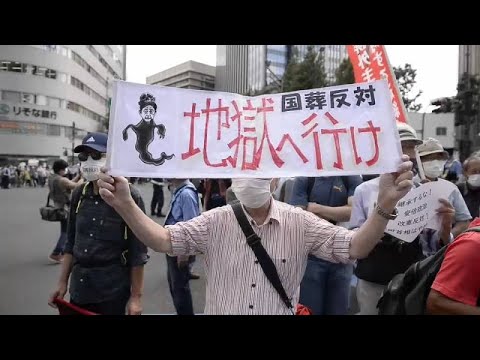 بدون تعليق احتجاجات في اليابان ضد تنظيم جنازة رسمية لشينزو آبي