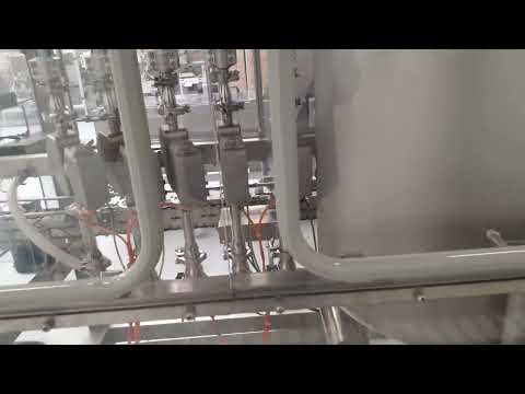 The complete UNILOGO line (pouring, capping, labelling)