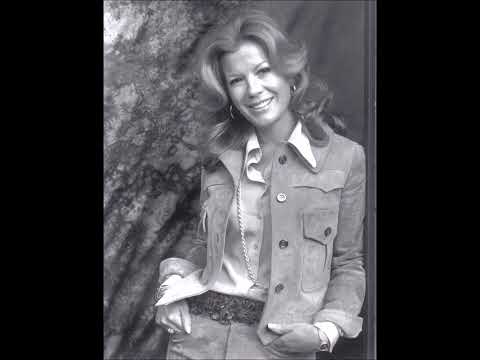 Vikki Carr – Jolly Old St. Nicholas/Up on the Housetop, 1968