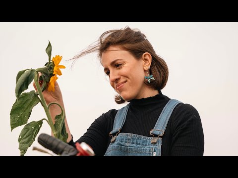 Laura Esquivel - Girasol (Official Video)