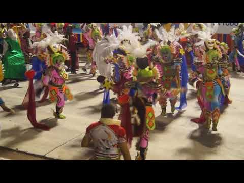 Os foliões na passarela 2018