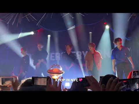 VERIVERY 베리베리 CONCERT PAGE : O in NEW YORK 2022.09.18: G.B.T.B. (Rock Ver) + TRIGGER [fancam 직캠]
