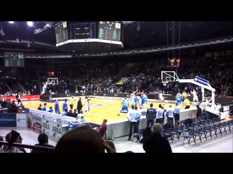 2012 01 14 New Yorker Phantoms vs TBB Trier