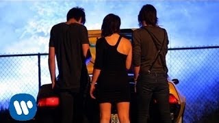 VersaEmerge: Figure It Out [OFFICIAL VIDEO]