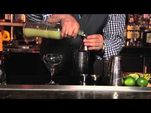 How to Make a Patron Silver Margarita : Margarita Recipes