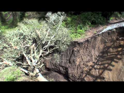 Rail Line Washout in Aptos CA 03-27-2011