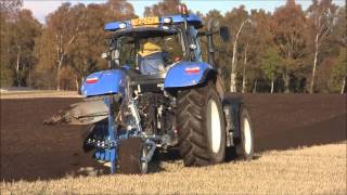 preview picture of video 'New Holland T7 Tractor @ Kirriemuir Ploughing Annual Match 2013'