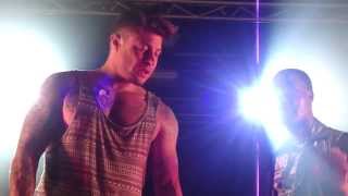 Blue Live @ O2 Academy Liverpool - Broken