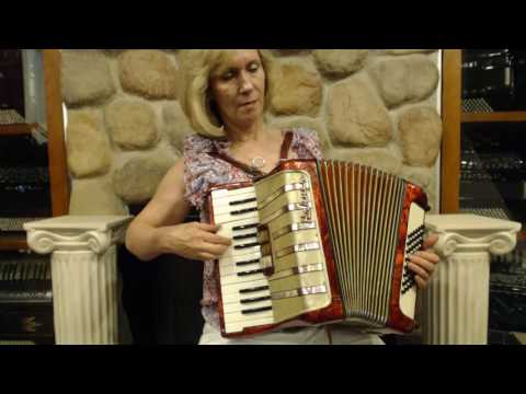 2702 - Red Gold Hohner Concerto I MM 26 48 $795