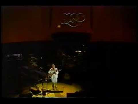 Yes In Camden '02 - "Show Me"