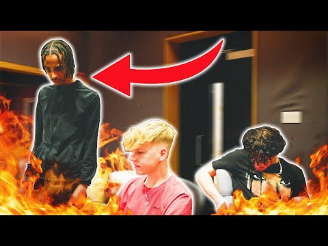 This UK Artist Makes The HARDEST Songs (Hzino Studio Vlog)