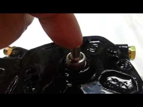 Bosch Fuel Distributor - Checking easy glide of plunger