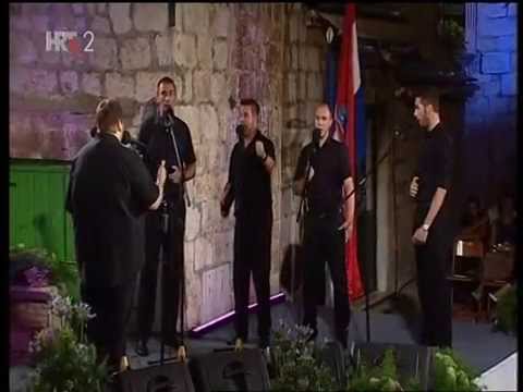 Klapa Munita - FDK Omiš 2015 - U Korčuli kolo kreće