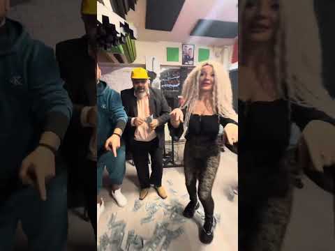 Ralflo ❌ Aura B. - Ai fugit in Strehaia