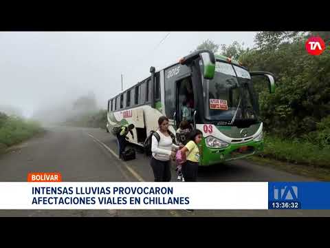 Vía Chillanes - Bucay cerrada en el Km 37 sector Vista Alegre.