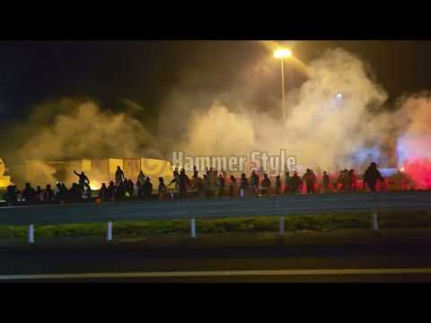 Tifosi Lecce in autostrada a Teano Ovest, fumogeni e petardi all'autogrill