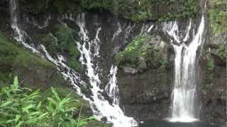 preview picture of video 'Ile de La Réunion Cascade Langevin ou de Grand Galet Noel 2012'