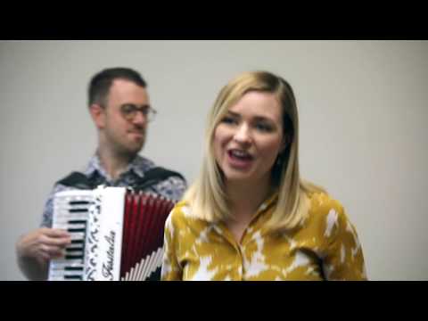 Traditional Tunes for Tiny People - Jump Jim Joe