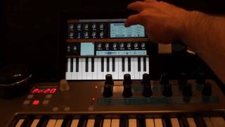 Video thumbnail for iPad NLog Synth PRO Review mit USB Midi Keyboard Alesis Photon 25 by Domestic Hacks
