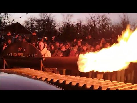 Real life Guys Weihnachtsmarkt | Johannes versucht den Pulsejet Grill zu starten 👌👍😅