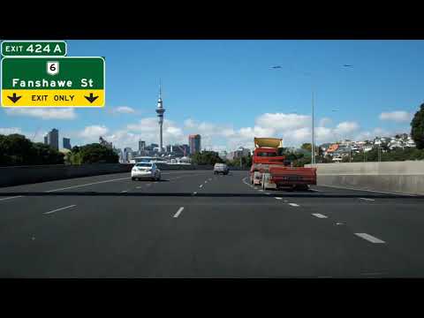 Southbound New Zealand State Highway 1, Auckland Harbour Bridge & Central Motorway Junction