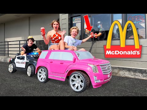GOING IN DRIVE THRUS IN TOY CARS PRANK! ???? | Piper Rockelle