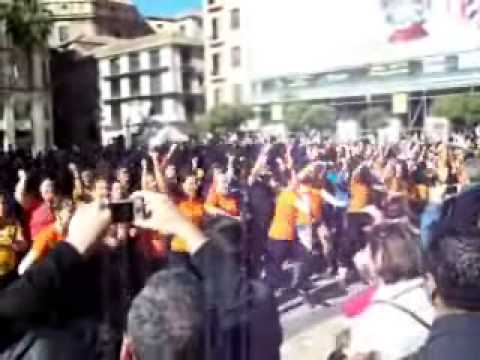 Espanha, Málaga (Malagnam Style Dance sábado de manhã na Plaza de la Constitution)