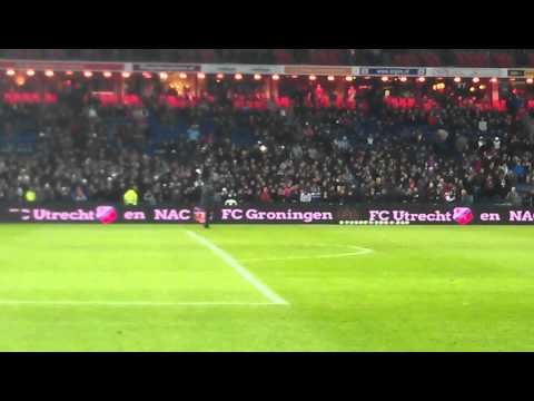 Winne ft. U-Niq - Het Legioen (live in de kuip)