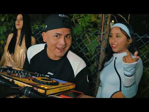 Wilor & Emily - Chica Vacilona