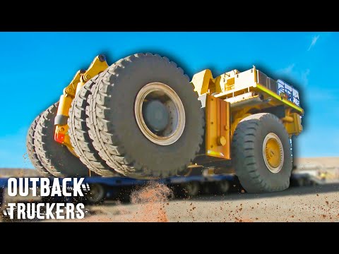 How Trucks Haul a 130 Tonne Dump Truck Between Mining Sites