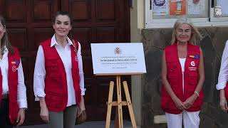 Doña Letizia se reúne con la cooperación española en la Embajada de España en Cabo Verde