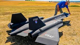 GIANT SELFBUILD BLACKBIRD SR-71 US AIR FORCE RC TURBINE JET FLIGHT DEMONSTRATION